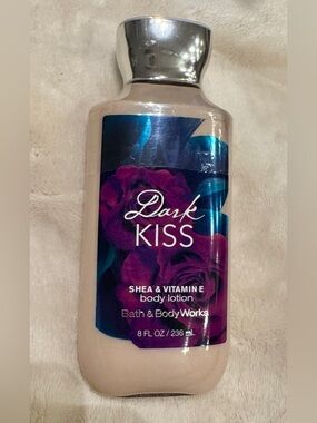 Bath & Body Works ⚡️ Dark Kiss Body Lotion